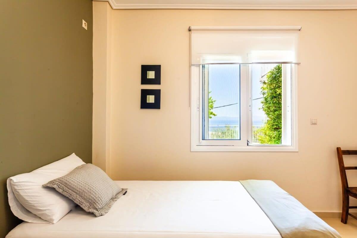 Aigli Fully Equipped Getaway - Seaview Lux Retreat Villa Kalamáta Eksteriør bilde