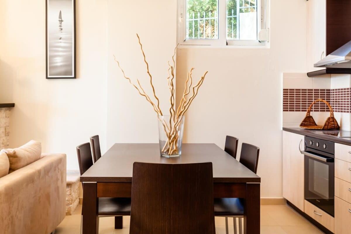 Aigli Fully Equipped Getaway - Seaview Lux Retreat Villa Kalamáta Eksteriør bilde